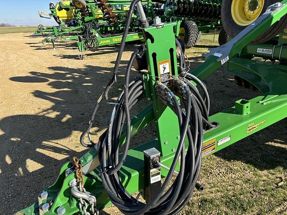 Image of John Deere 2330 equipment image 2