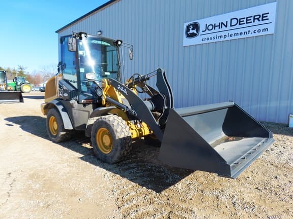 Image of John Deere 244L equipment image 3