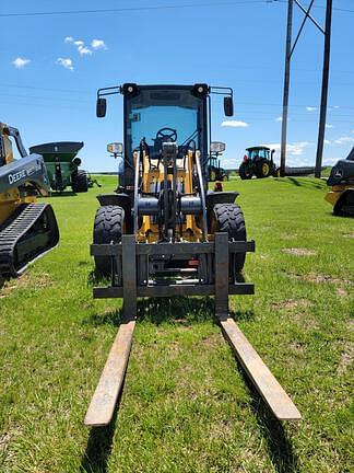 Image of John Deere 244L equipment image 3