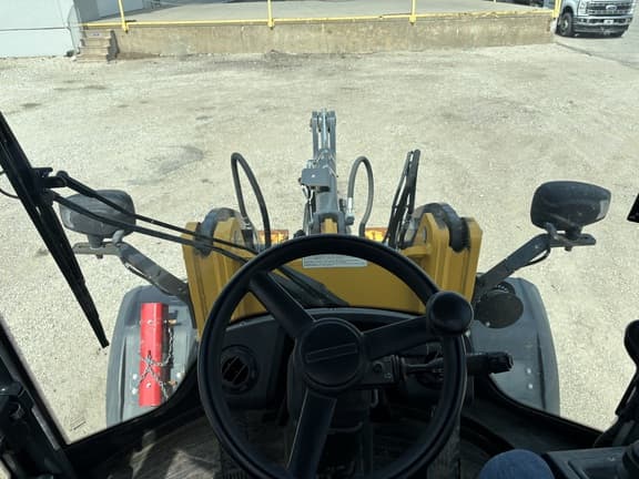 Image of John Deere 244L equipment image 3