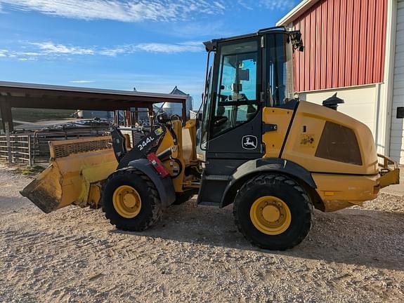 Image of John Deere 244L Primary image