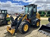 Thumbnail image John Deere 244L 0