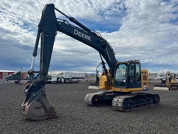 2019 John Deere 245G Equipment Image0