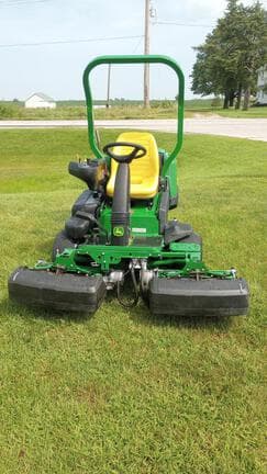 Image of John Deere 2500E equipment image 3