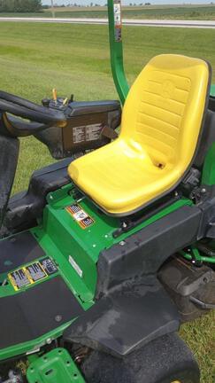 Image of John Deere 2500E equipment image 3