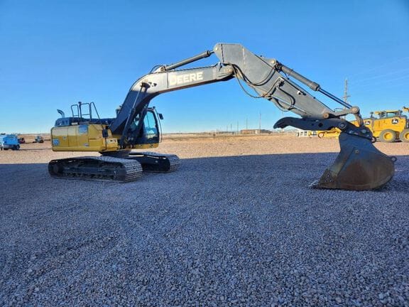 2019 John Deere 250G LC Equipment Image0