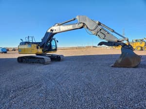 2019 John Deere 250G LC Image