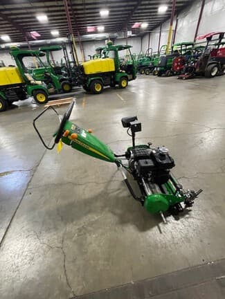 Image of John Deere 260SL equipment image 3