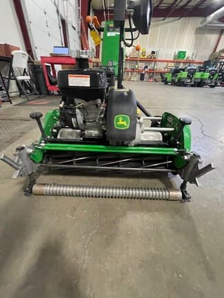 Image of John Deere 260SL equipment image 4