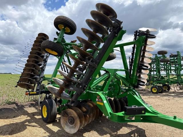 Image of John Deere 2633 equipment image 1