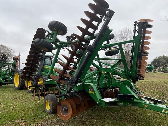 Image of John Deere 2633 equipment image 1