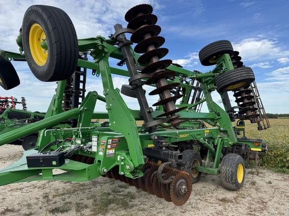 Image of John Deere 2660VT Primary image