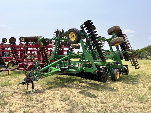 2019 John Deere 2660VT Equipment Image0