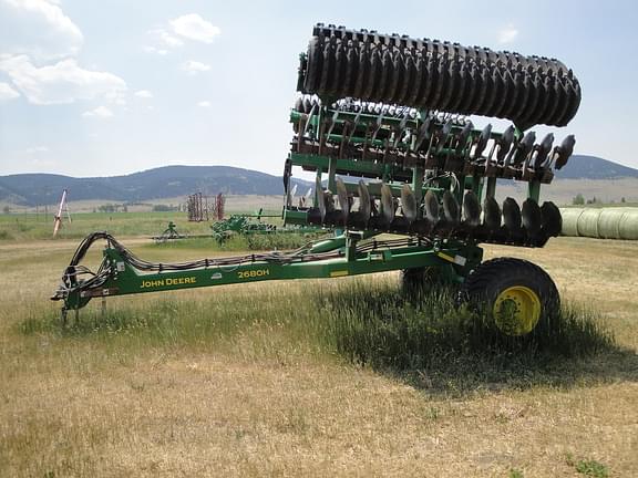 Image of John Deere 2680H equipment image 1