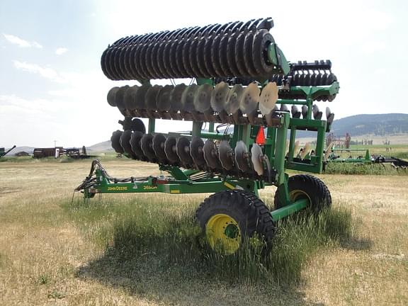 Image of John Deere 2680H equipment image 2