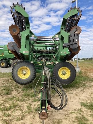 Image of John Deere 2680H equipment image 2