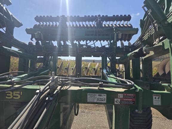 Image of John Deere 2680H equipment image 1