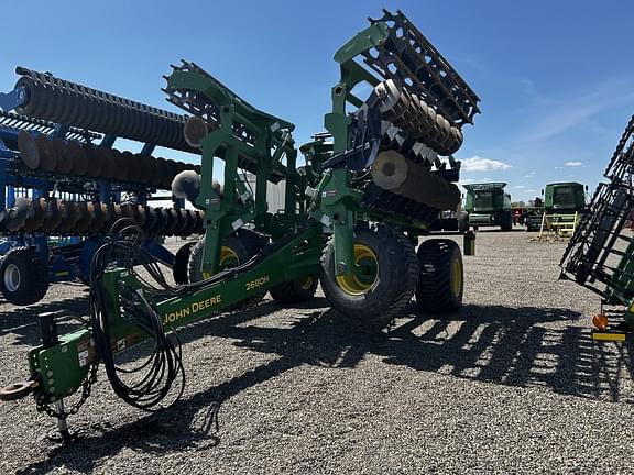 Image of John Deere 2680H equipment image 1