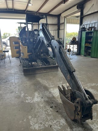 2019 John Deere 26G Equipment Image0