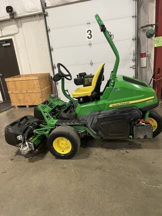 Image of John Deere 2700 equipment image 3