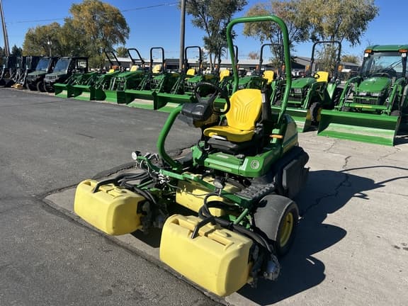 Image of John Deere 2750 equipment image 3