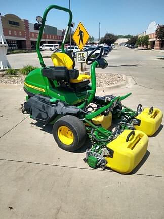 Image of John Deere 2750 Primary image