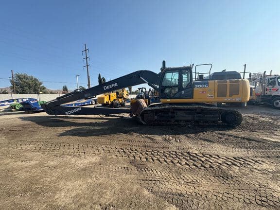 Image of John Deere 300G LC equipment image 4