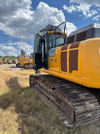 Image of John Deere 300G LC equipment image 4