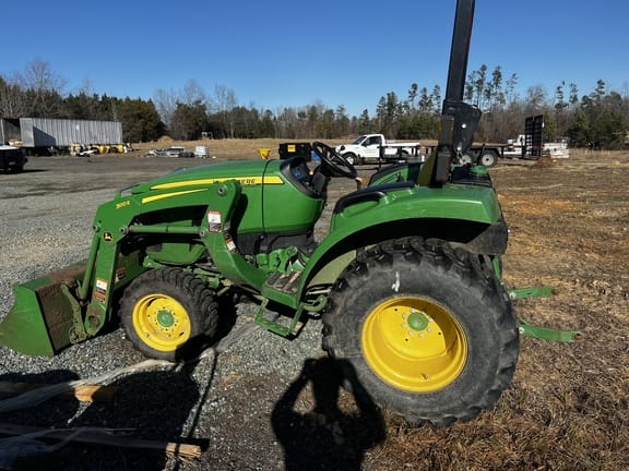 Main image John Deere 3025D
