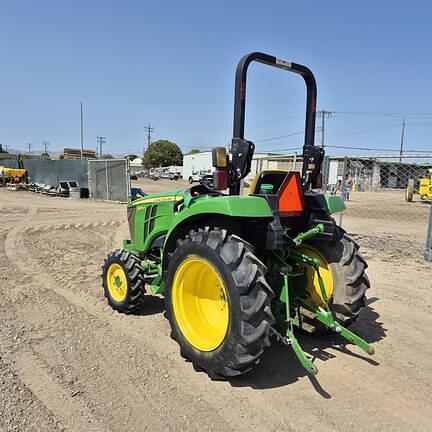 Image of John Deere 3025D equipment image 4