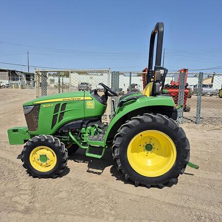 Image of John Deere 3025D equipment image 3