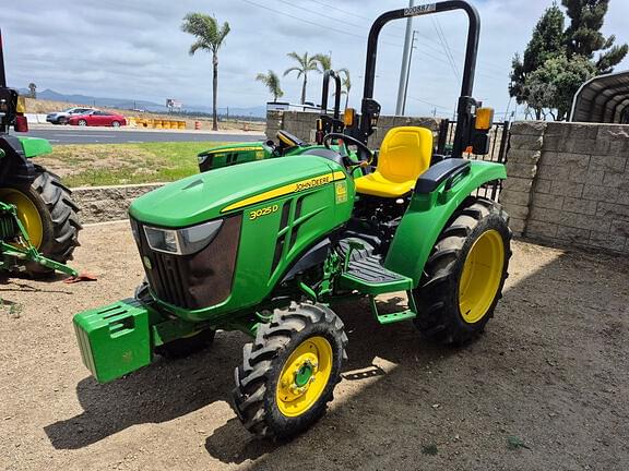 Image of John Deere 3025D equipment image 2
