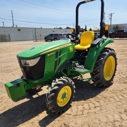 2019 John Deere 3025D Equipment Image0