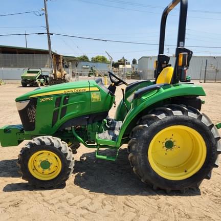 Image of John Deere 3025D equipment image 1