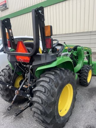 Image of John Deere 3025E equipment image 1