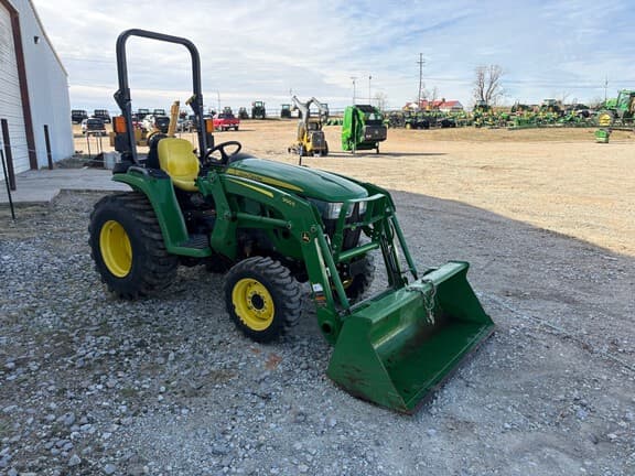 Image of John Deere 3025E equipment image 1