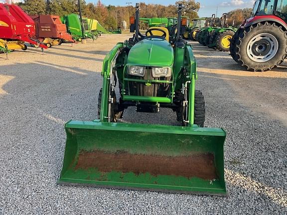 Image of John Deere 3025E equipment image 1