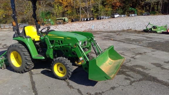 Main image John Deere 3025E