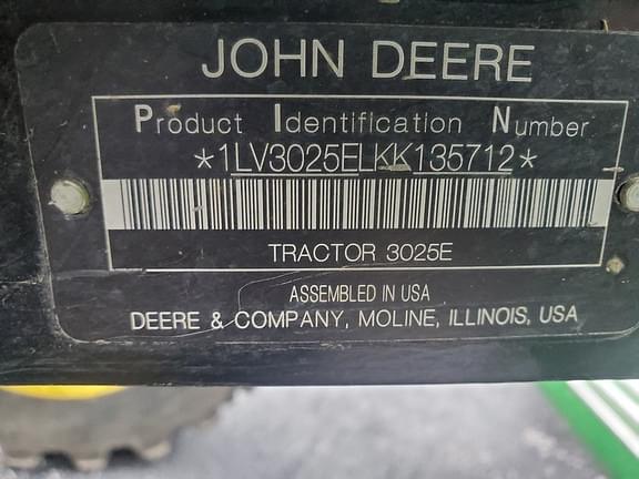 Image of John Deere 3025E equipment image 2