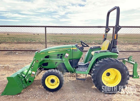 Main image John Deere 3025E
