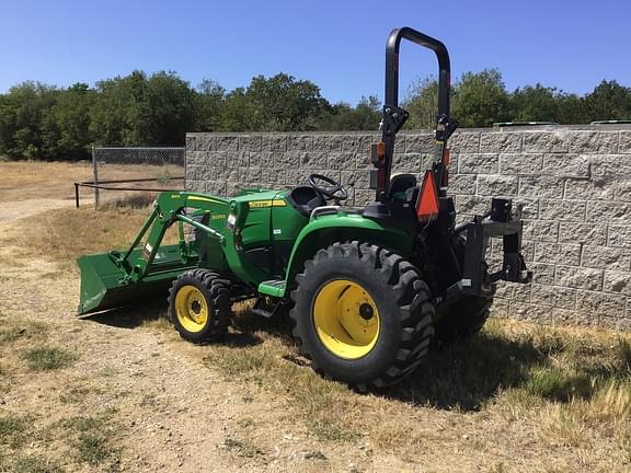 Image of John Deere 3025E equipment image 2