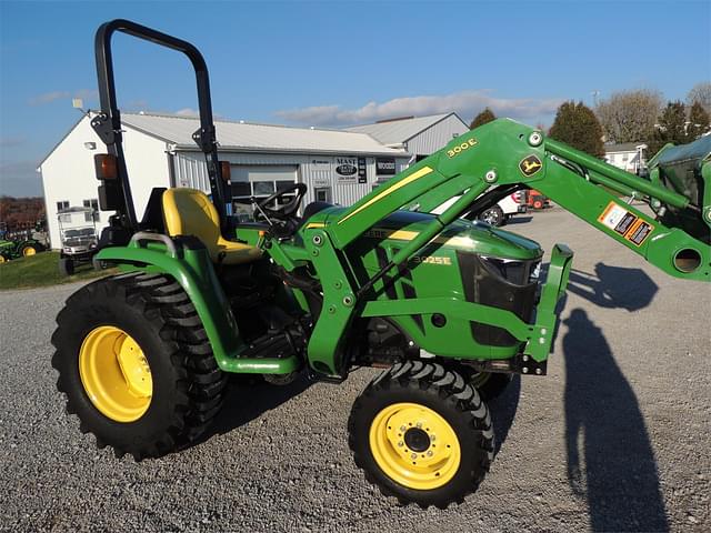 Image of John Deere 3025E equipment image 3