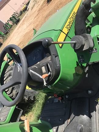 Image of John Deere 3025E equipment image 3