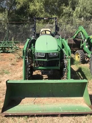 Main image John Deere 3025E