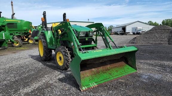 Main image John Deere 3025E