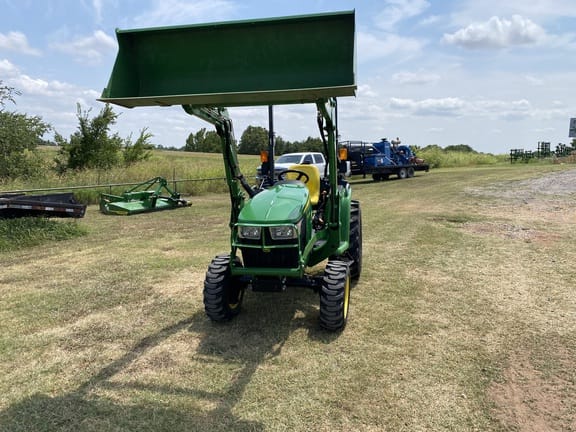 Main image John Deere 3025E