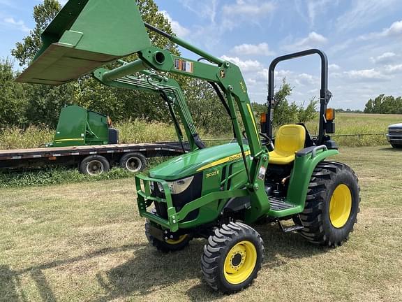 Image of John Deere 3025E equipment image 2