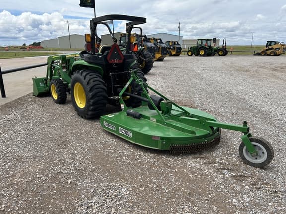 Image of John Deere 3032E equipment image 2