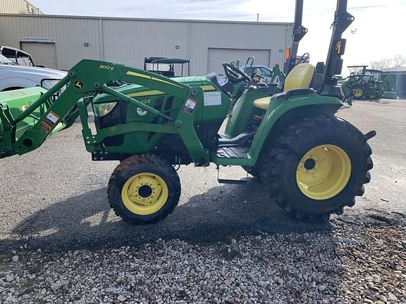 Image of John Deere 3032E equipment image 1