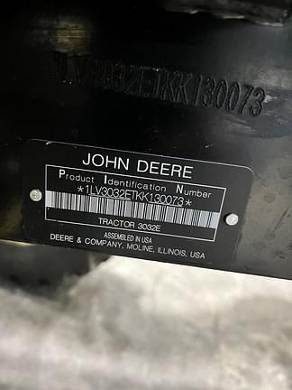 Image of John Deere 3032E equipment image 1